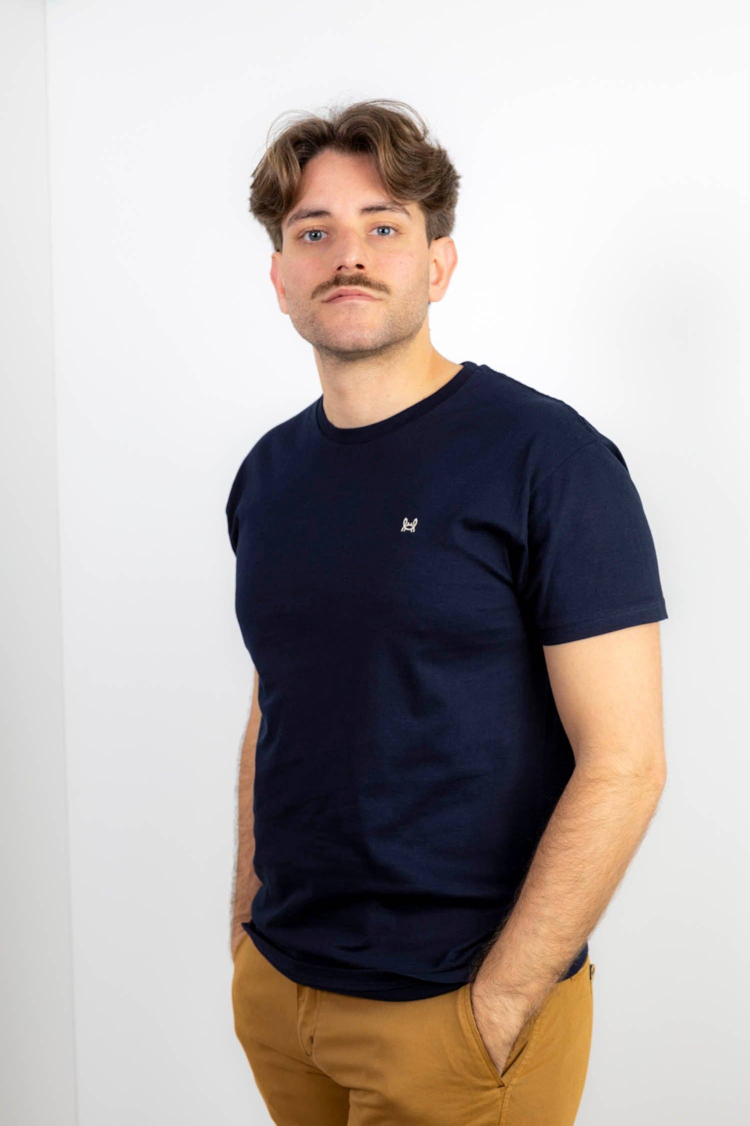 Custi Mikelo: Men's Clothing & Christmas Gifts - Vendita all'ingrosso Maglietta - Uomo - T-shirt base blu navy1