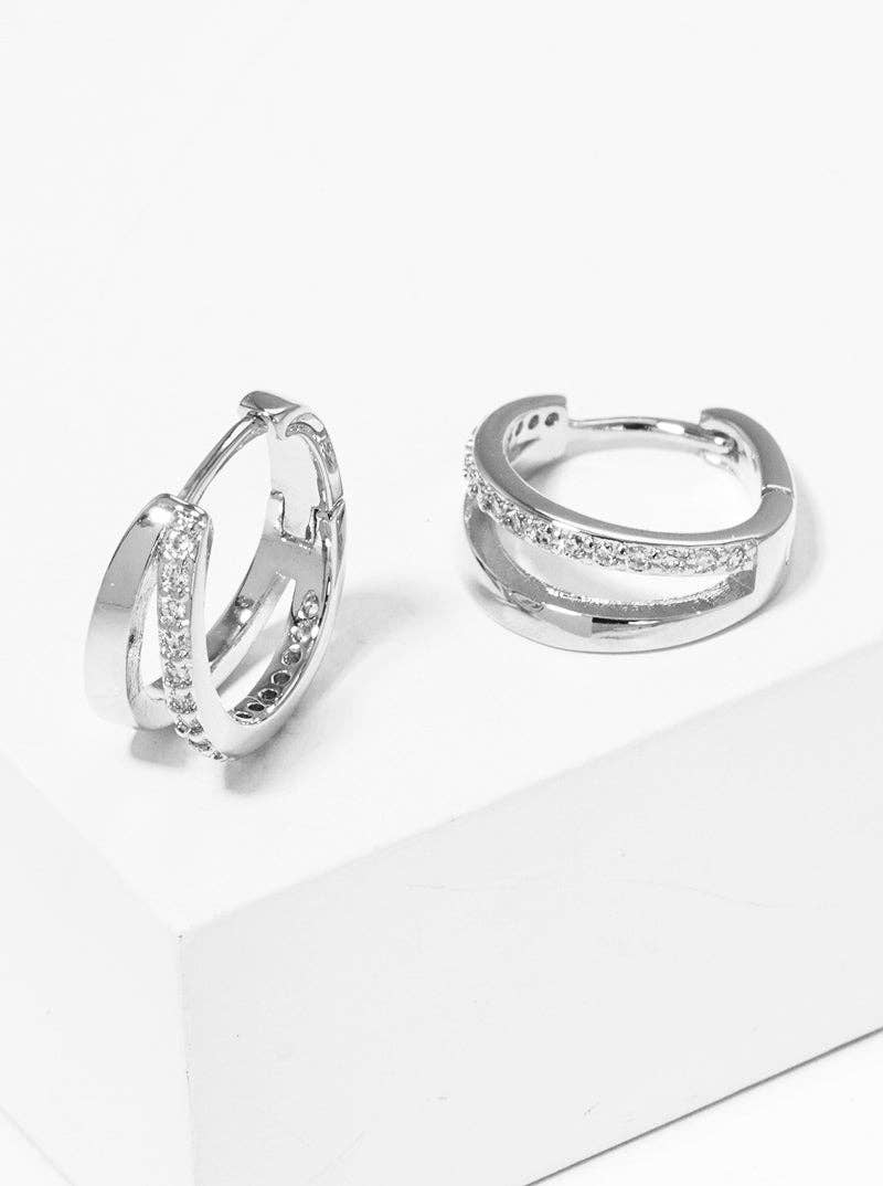 Wild Honey – wholesale Huggieörhängen – Dubbelradiga kramörhängen i 18K guldplätering, 10 mm0