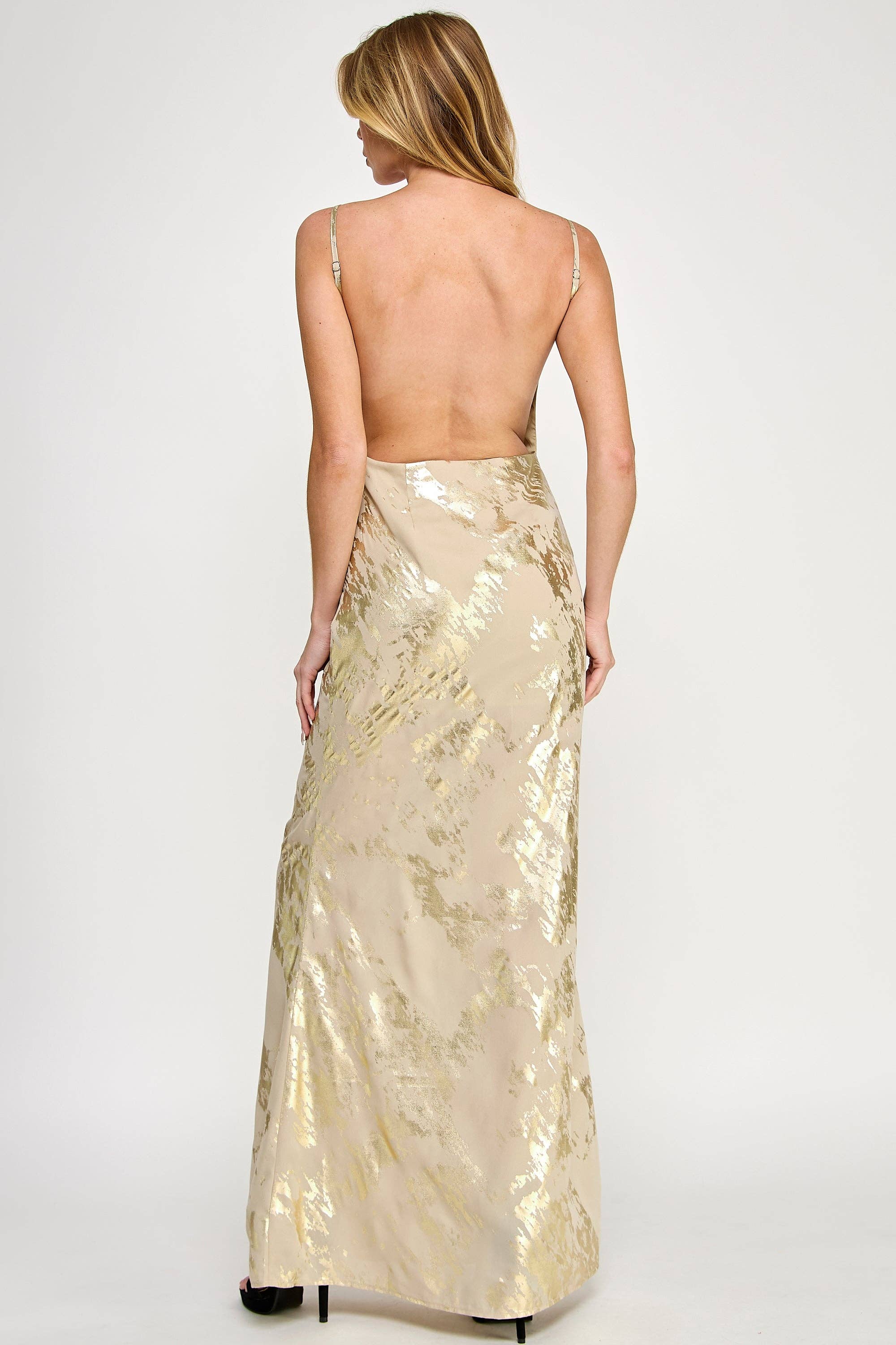 Vestis M - Wholesale Dress - Women's - Gold Foil Open Back Sleeveless Maxi Dress7