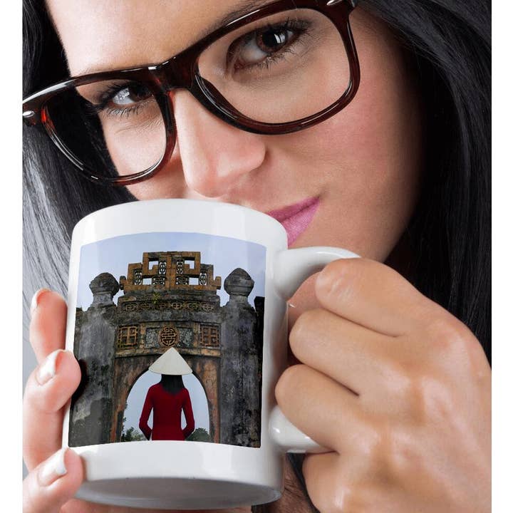 3dRose – Großhandel Kaffeebecher – 3dRose, Mädchen im Ao-Dai-Kleid, Kaiserliche Stadt Hue, Vietnam - AS38 KSU0304 - Keren Su, Tasse9