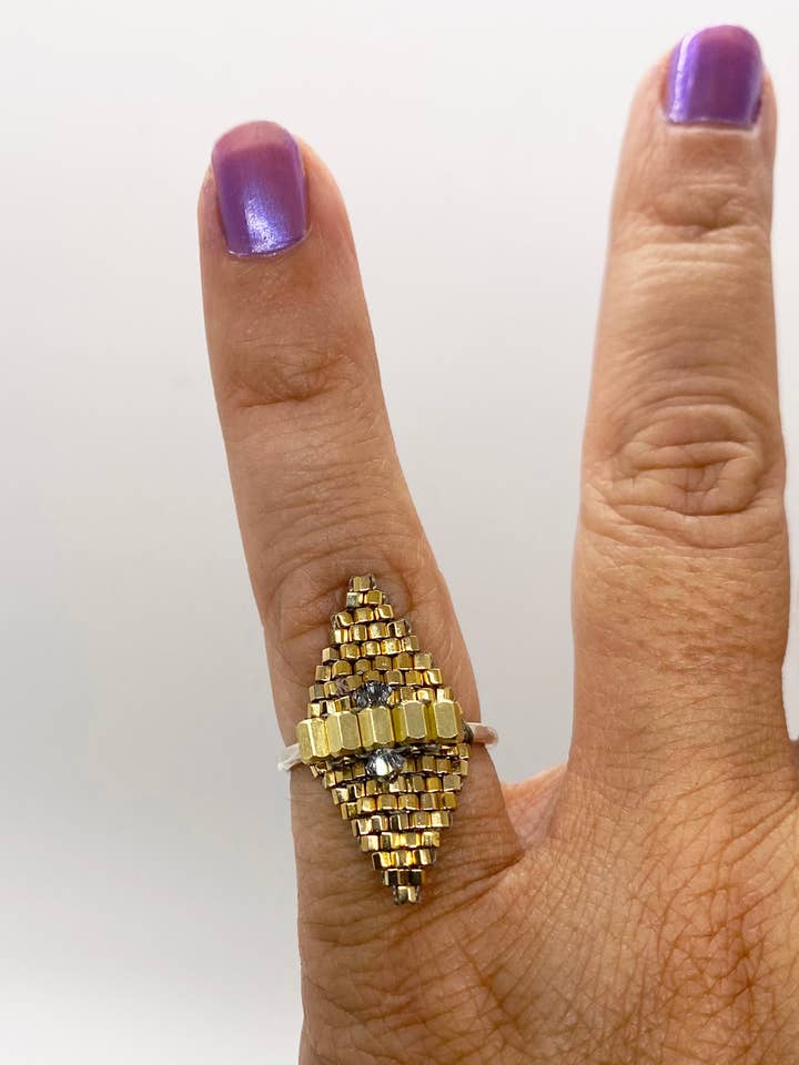 Guldaura-ring för wholesale av Naomi Star Designs