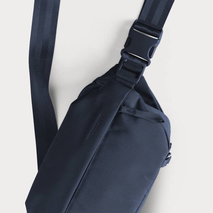 Moment – wholesale Belt bag – Unisex – Moment Everything Sling 2L20