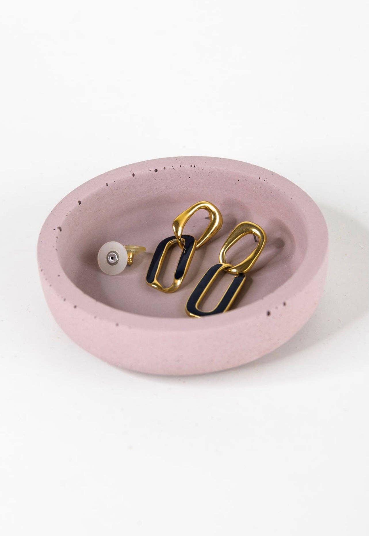 poured + crafted - Wholesale Sieradenschaaltje - Ronde betonnen sieradenschaal2