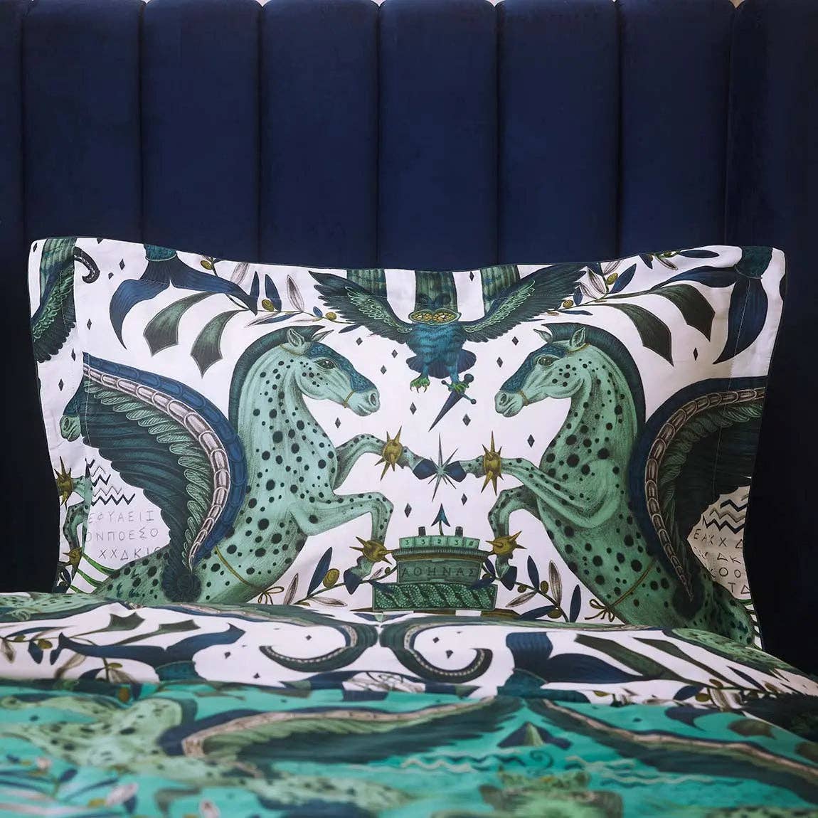 Peacock White Odyssey Bedding Set - UK/EU Sizing for wholesale on Faire22