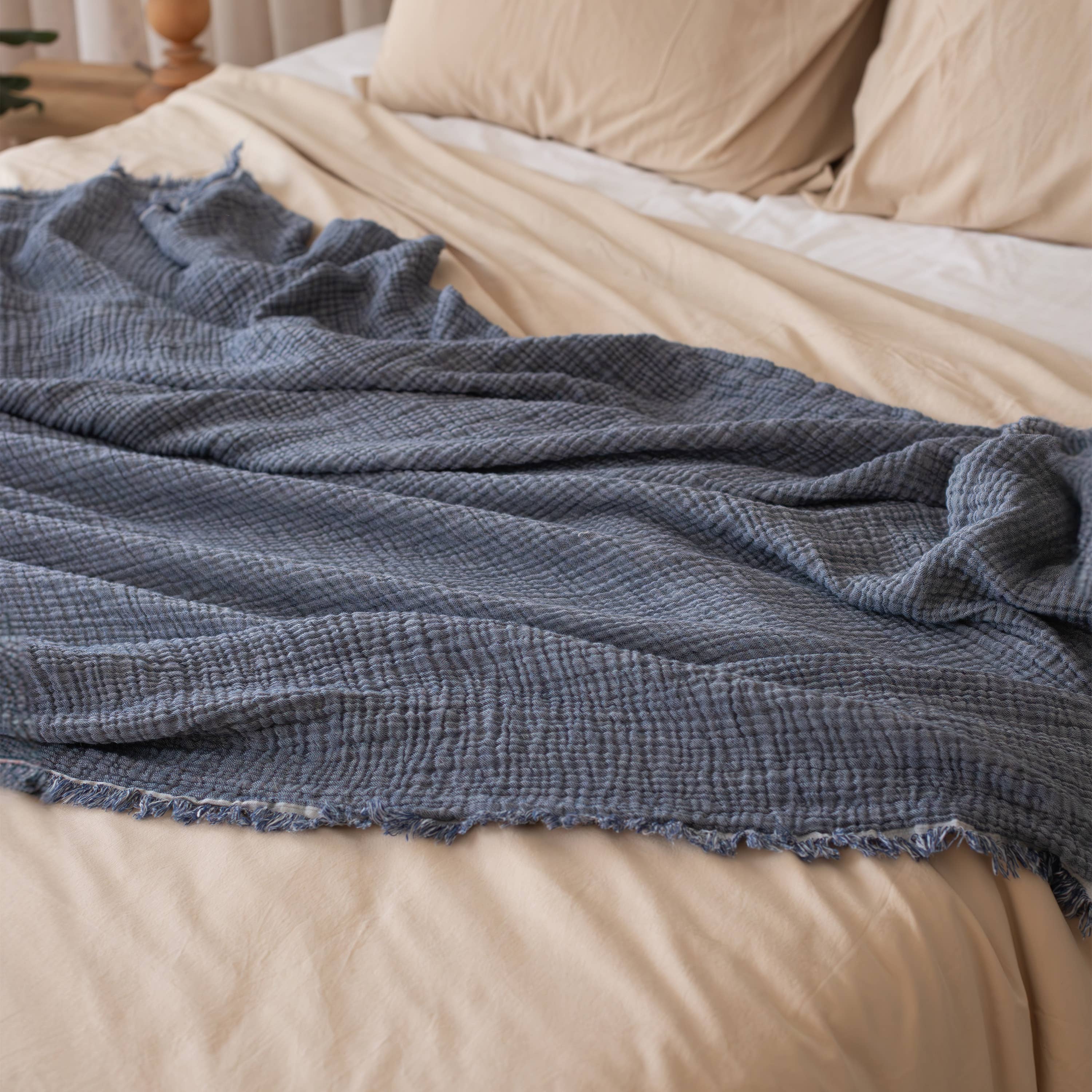 Vivamaison - Vente Plaids - Couvre-lit en mousseline frangé 100 % coton doux, 4 couches premium55