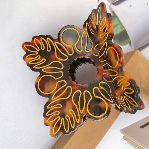 Quilt Claw Clip for wholesale by Ho`onani Love