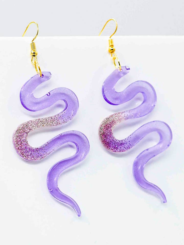 Encantador de serpientes en morado y dorado para venta al por mayor de West Moon Collective