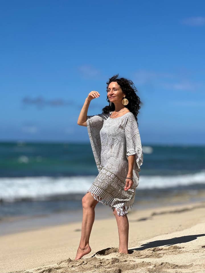 Caftan court en bambou pour la vente par Lani Lau Hawaii