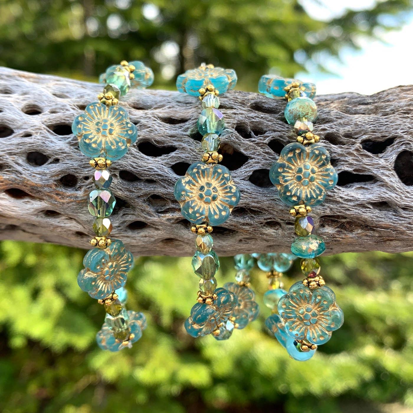 Marlene VanBeek Jewelry - Venta al por mayor Pulsera de cuentas - Pulsera Elástica Cardada Aster - Flores de Jardín Rosas5