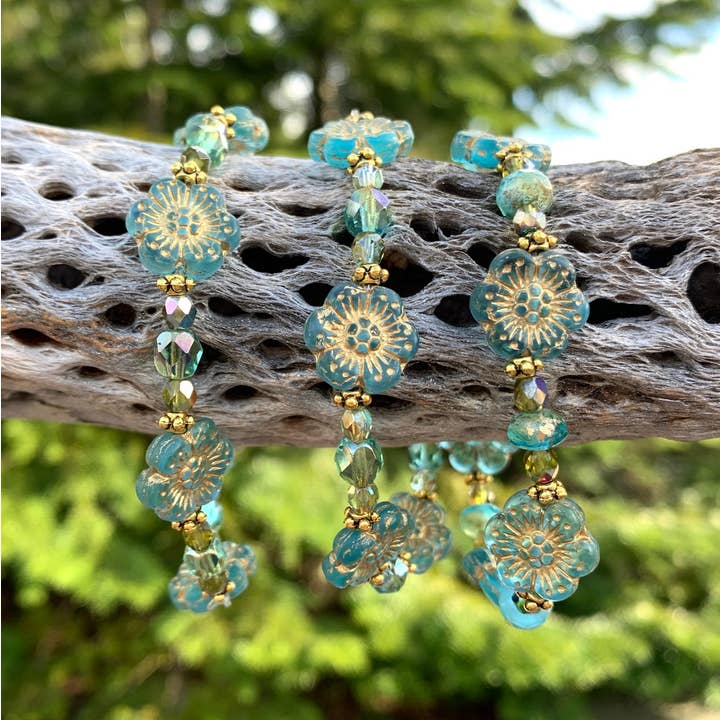 Marlene VanBeek Jewelry - Venta al por mayor Pulsera de cuentas - Pulsera Elástica Cardada Aster - Flores de Jardín Rosas5