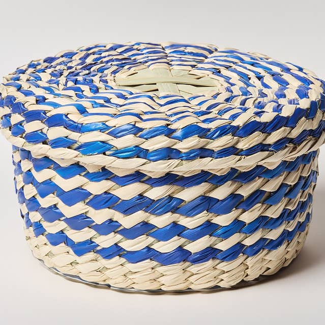 Verve Culture - Wholesale Basket - Mexican Woven Palm Tortilla Basket1