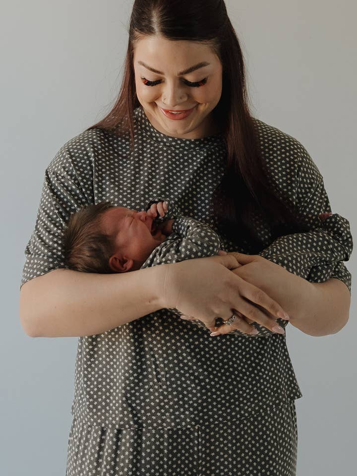 Forever French Baby - Wholesale Sleepsuit - Baby - Bamboo Zip Pajamas | Green Flowers4