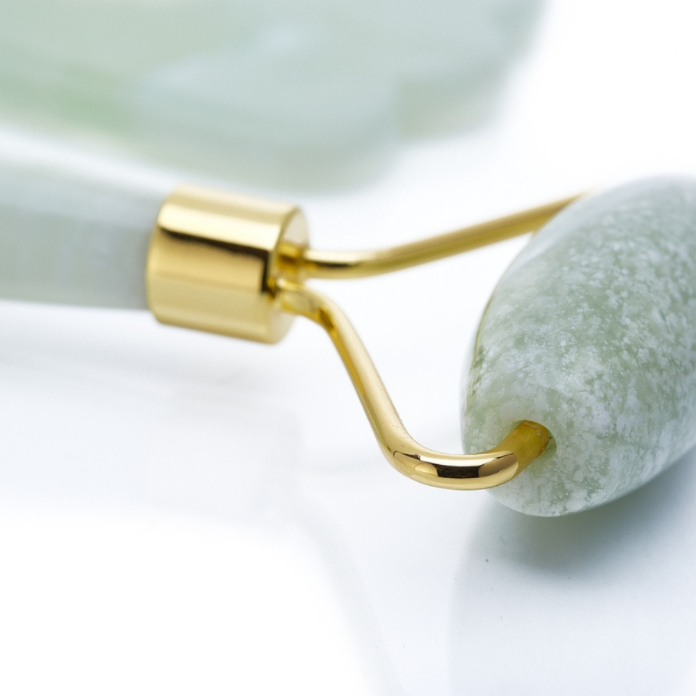 Earths Elements Wholesale - Wholesale Gua Sha Tool - Facial Roller Set - Jade1