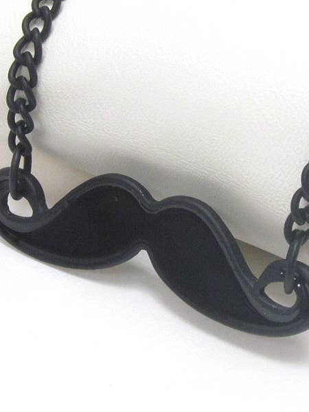 (Q338) FÖRSTKLASSIGT PLÄTERAT MUSTASCHHALSBAND för wholesale av Jewelry Max
