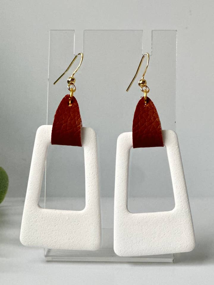 Læder Trapezoide Dingler for engroshandel hos Chapman Hill Creations