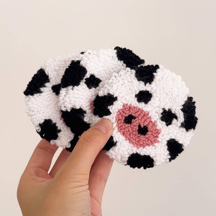 Weavey Studio - Wholesale Car coaster – women's - Weavey Studio, Black and White Punch Needle Car/ Cup Coaster0