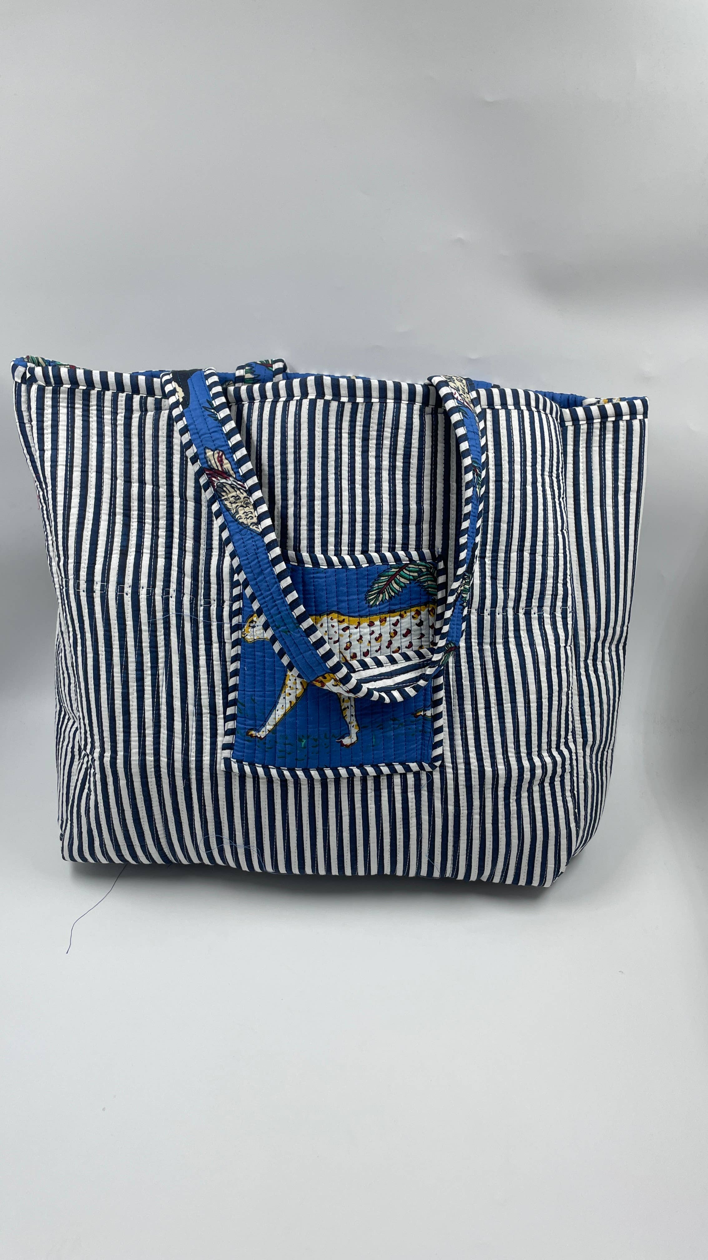 Funky Yak Ltd – wholesale Tote bag – Women's – 100% Cotton Kantha Quilted Boho Animal Reversible Tote Bag2