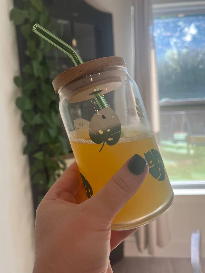 Monstera färgskiftande 16 oz glaskopp för wholesale av Will + Vivi