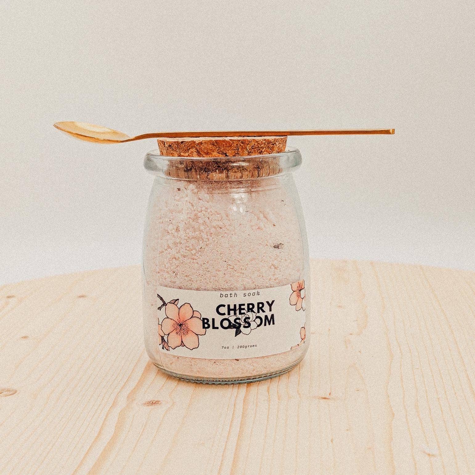 Poppy+Lily - Wholesale Bath Soak/Milk - Aged Cherry Blossom & Gardenia Bath Soak & Scrub Set0