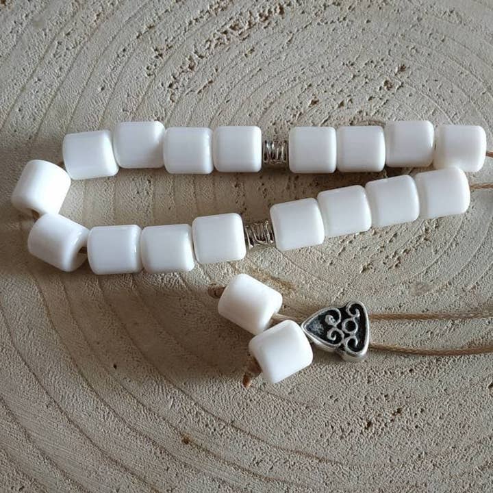 Kalliopi P. Giannoula - Poppygshop – wholesale Beaded bracelet – 21 White Worry Beads0