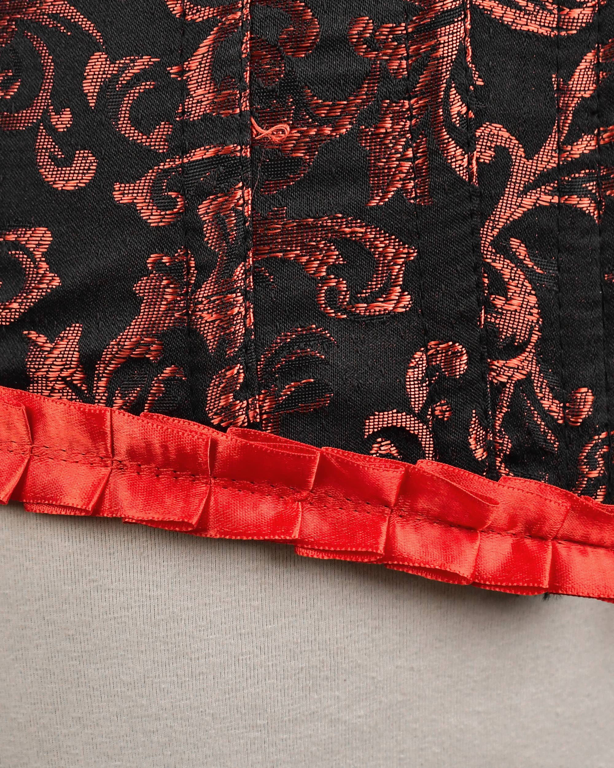 Attire Fashion Club - Vente Corset – femme - Corset rouge fait main avec armature en acier pour femme7