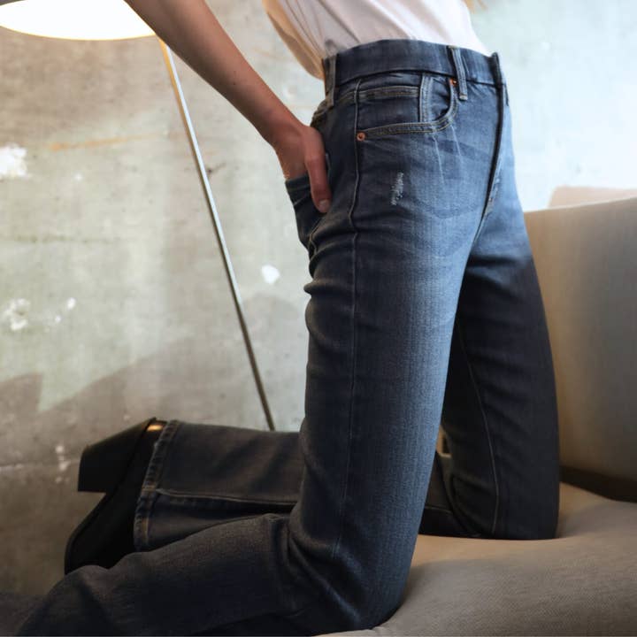 ARTEMIS VINTAGE - Wholesale Jeans - Women's - ECO FABRIC HIGH RISE PHONE POCKET BOOTCUT JEANS2