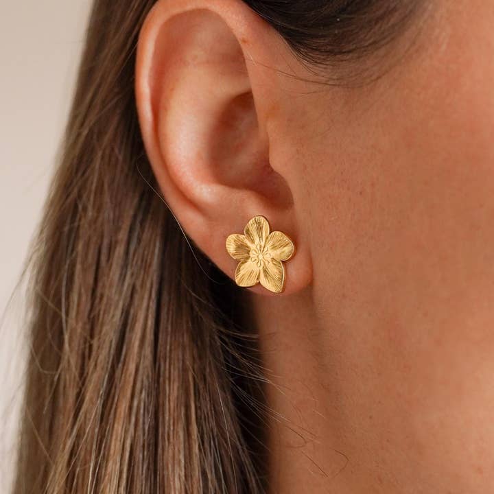 Gold stainless steel flower earrings for wholesale by Victoire Collection