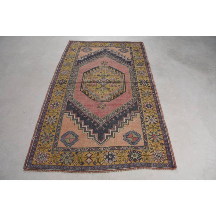 Vintage Handmade Geometric Wool Rug for wholesale by Anatolia Loom