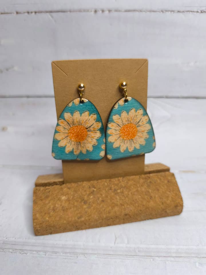 Orecchini Linea Wood per la vendita all'ingrosso da parte di fimminà sicily boutique