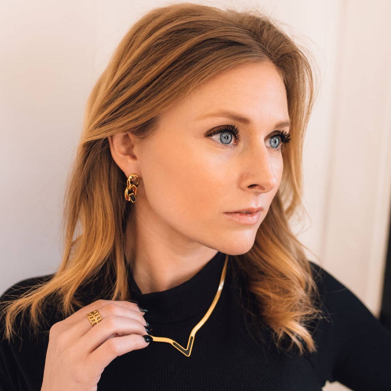 Steward & James - Vente Collier maille et chaîne - Collier Victoria en noir2