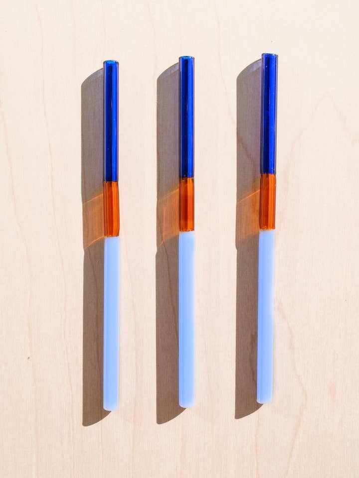 Ensemble de pailles en verre multicolores faites à la main | Bleu & Orange pour la vente par Wildher Studios