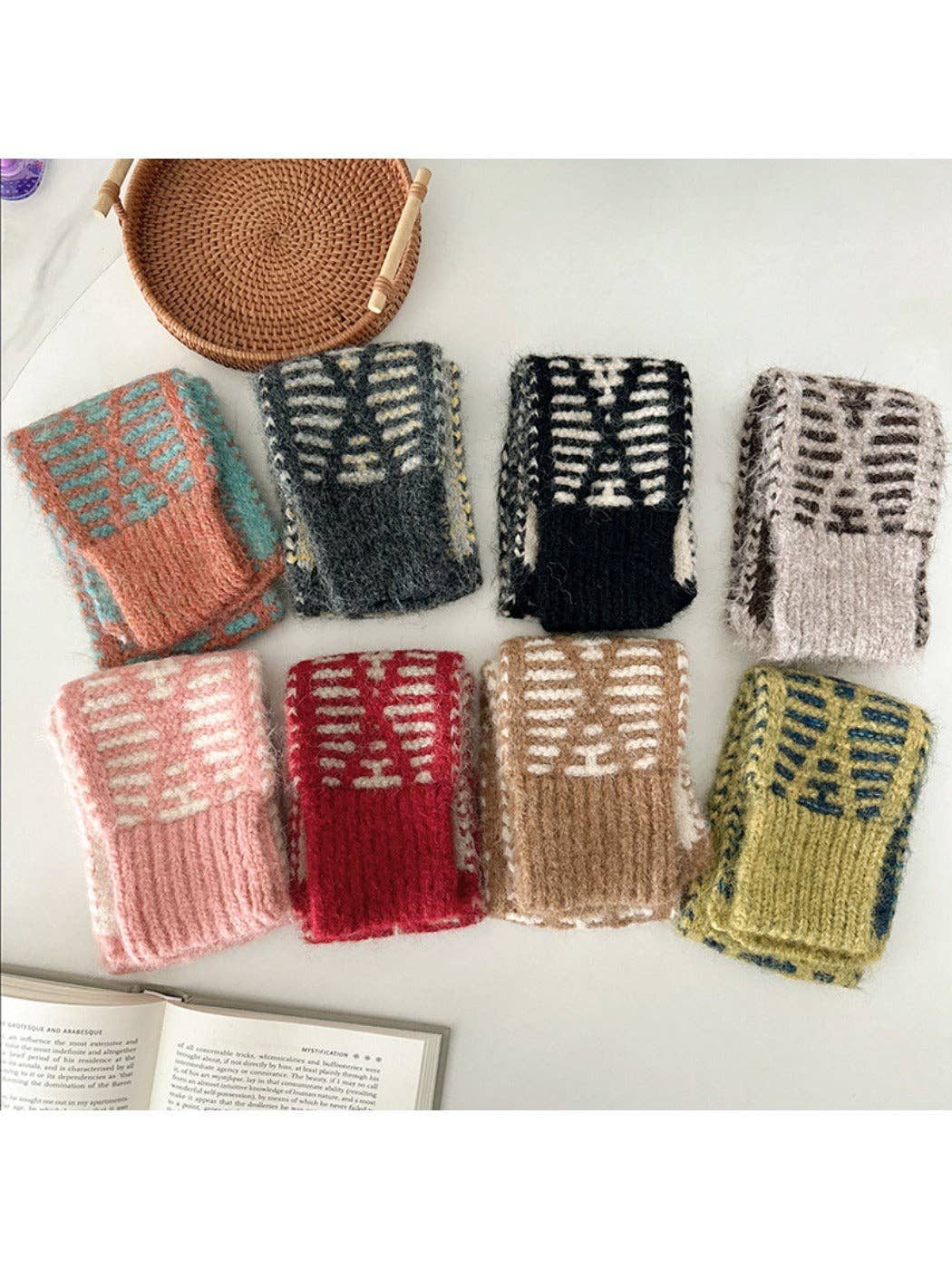 Funkyrel® Atzbranding Limited - Wholesale Scarf - Women's - Scarvii - Two-Tone Knitted Scarf with Slip-Through Design8