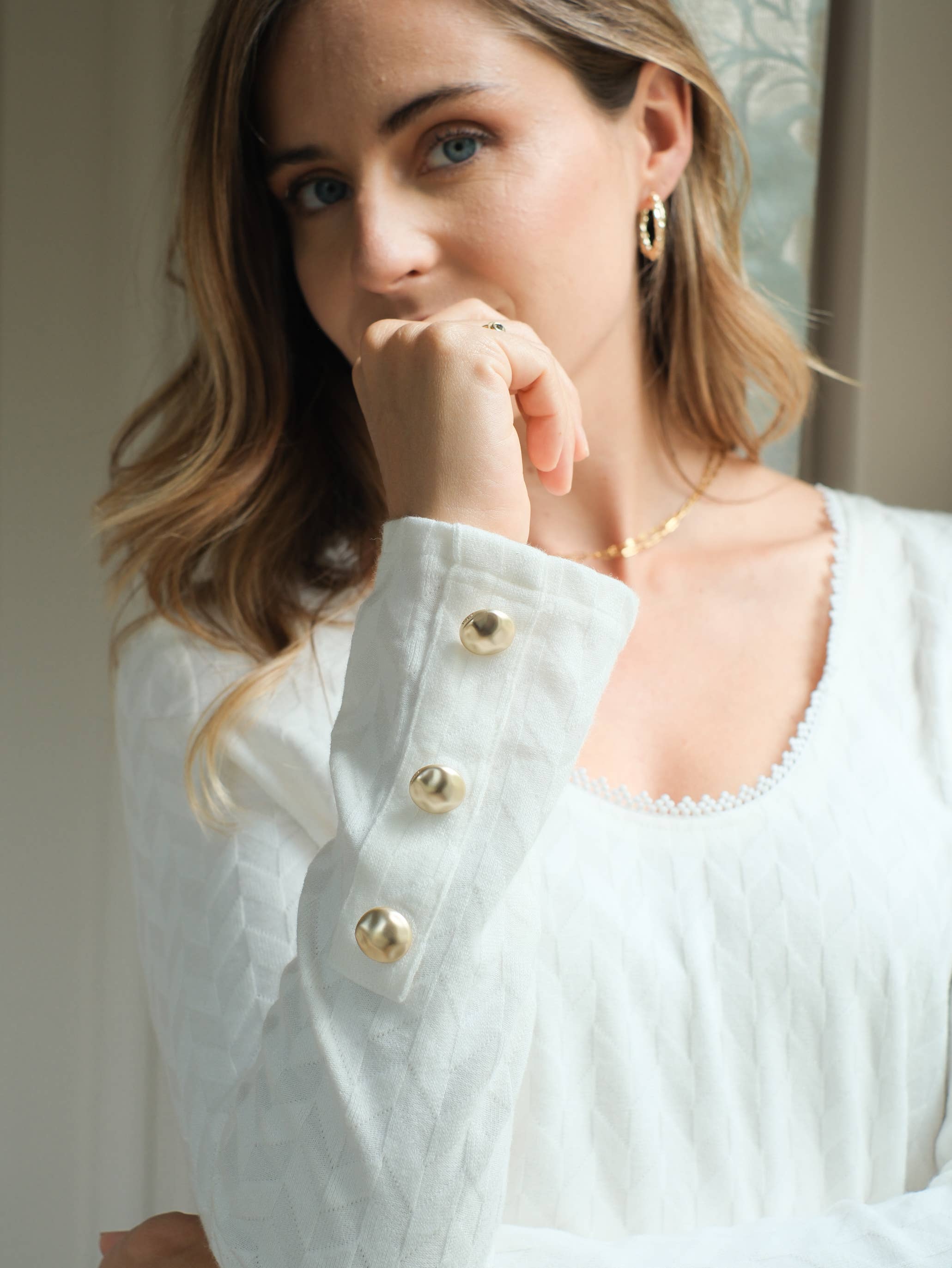 LOVIE & CO – wholesale Knit top – Women's – Textured long-sleeve top with a round neck - 4872T-REMI2