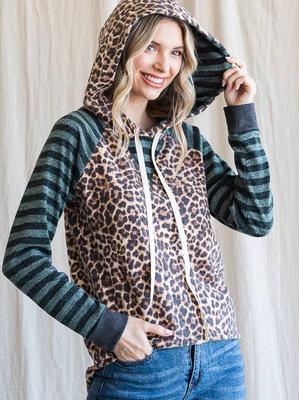 7th Ray - Venta al por mayor Sudadera con capucha - Mujer - Sudadera con capucha de leopardo con mangas a rayas y cordón T44360