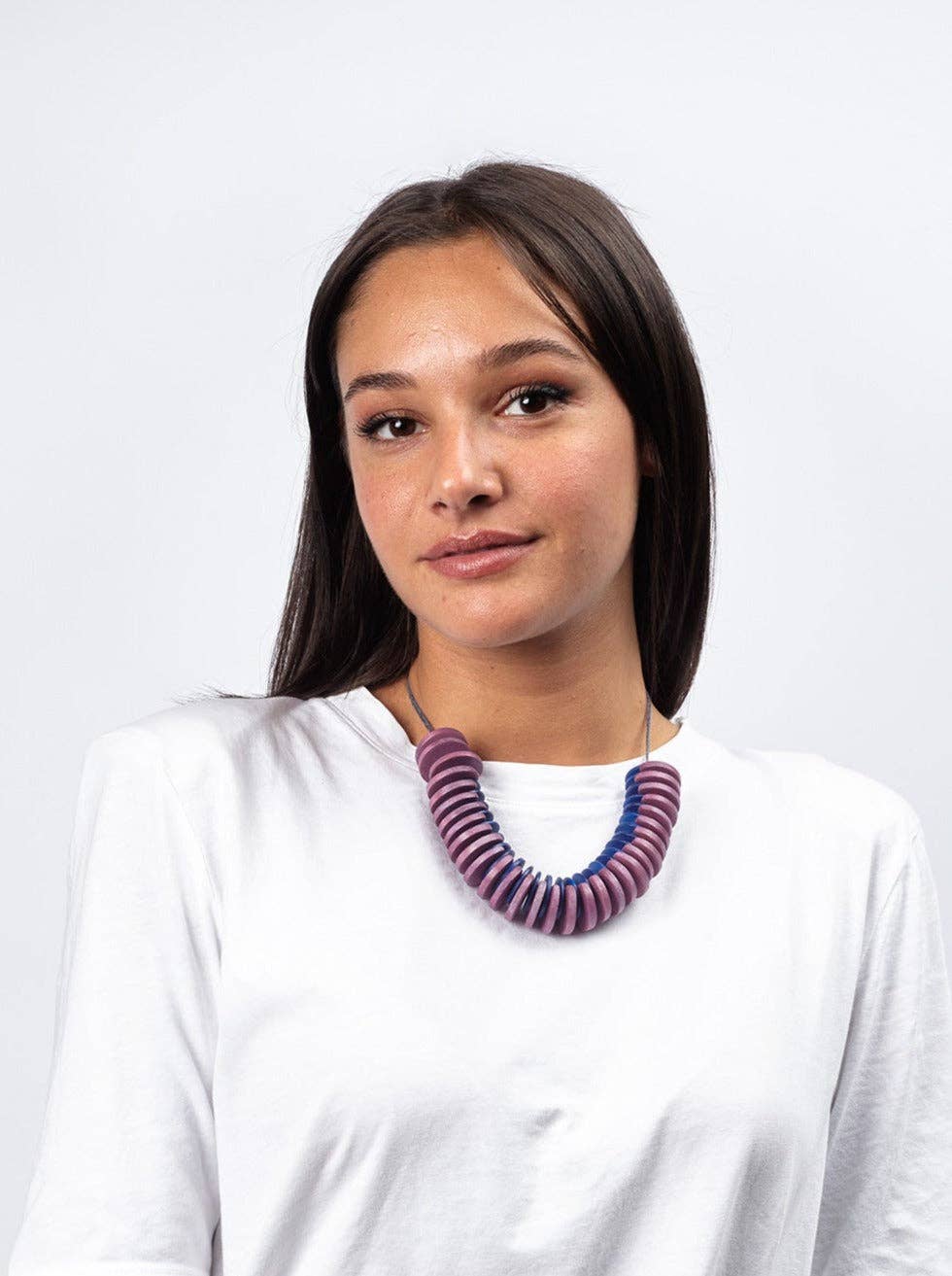 Bijondo - Wholesale Bib Necklace - Adjustable Necklace Wood And Cotton Polly1