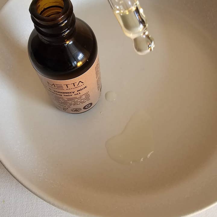 Liv Metta - Wholesale Massage Oil/Gel - Flaxseed & Rosemary Mint Hair Growth Oil1