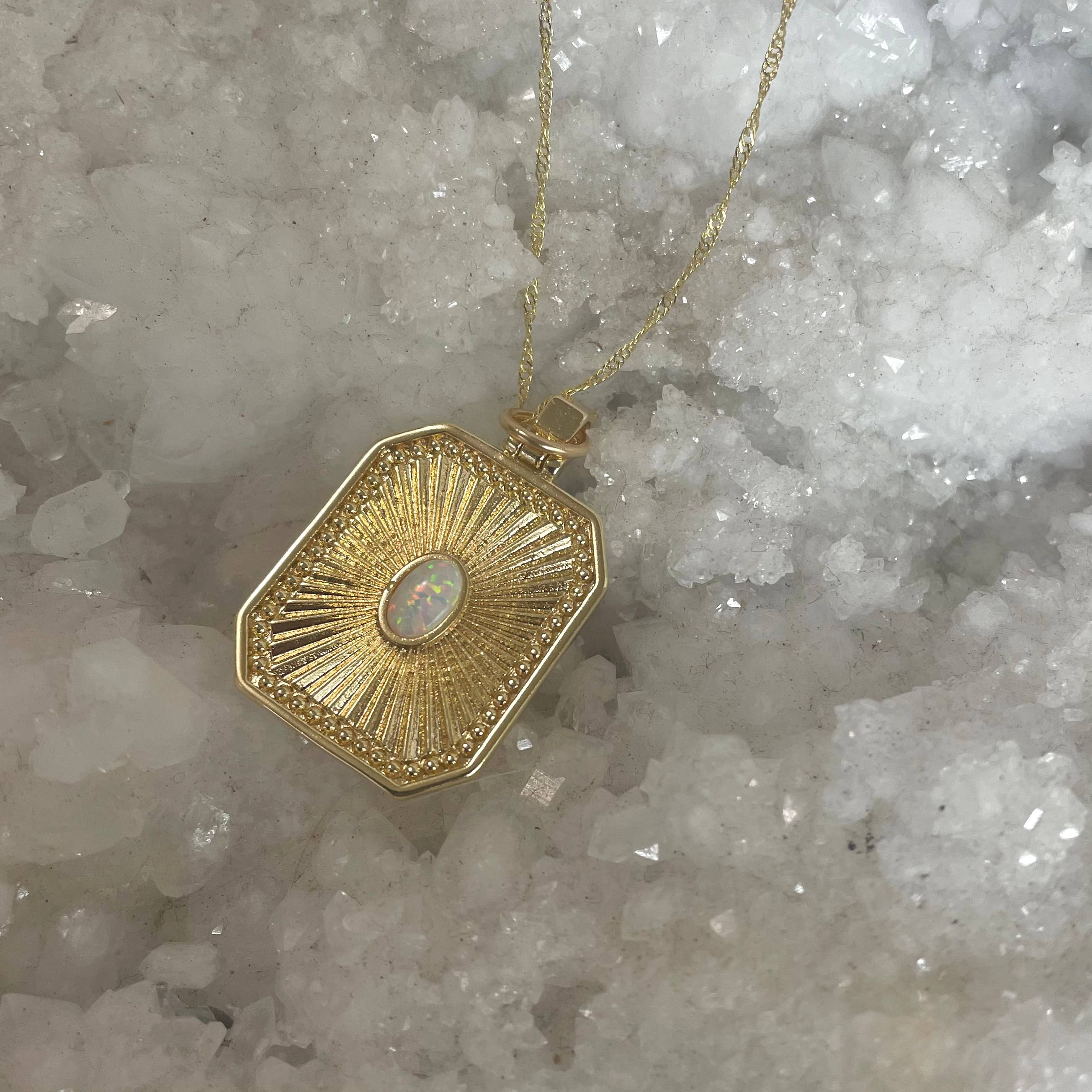 House of Au.ORA - Wholesale Pendant/Charm Necklace - Circle In The Sand  Necklace1