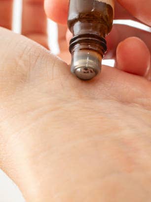 Olio Profumato Roll-On per la vendita all'ingrosso da parte di Hedgewitch Hall