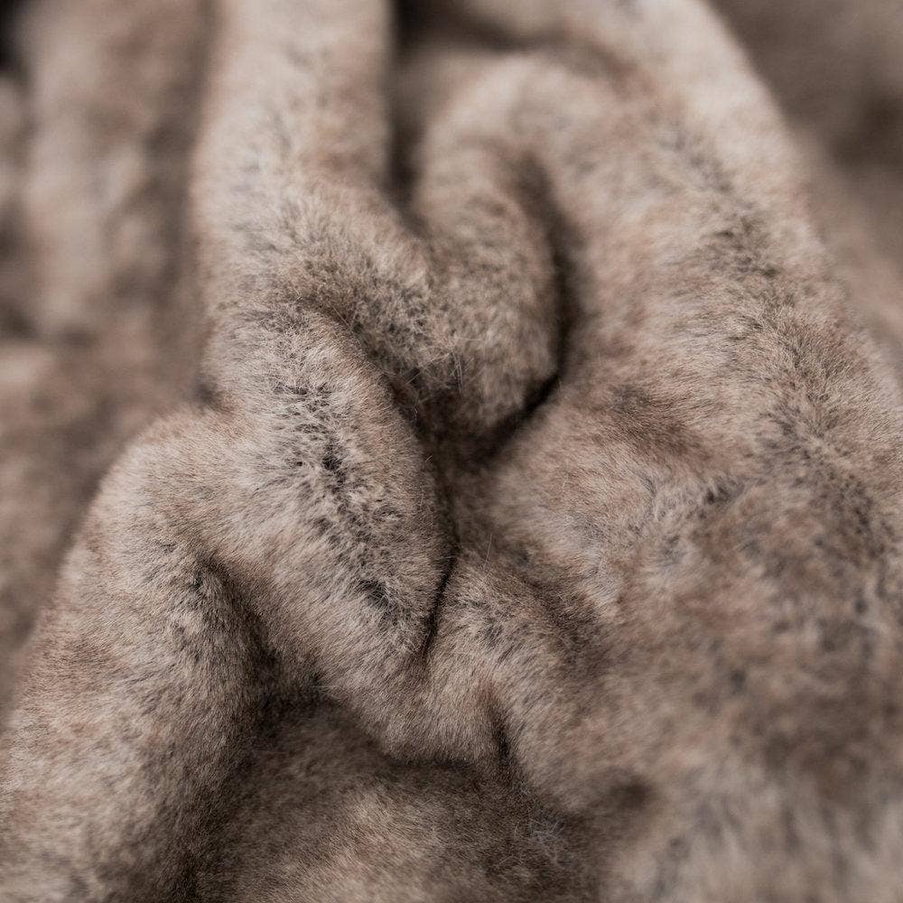 Saranoni - Wholesale Throw Pillow Cover - GRAND FAUX FUR 2-PACK EURO PILLOW COVERS15