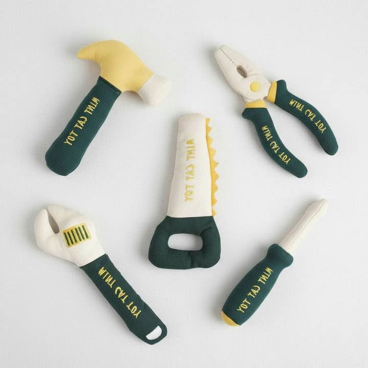 Brinquedo de Mastigar para Gatos em Forma de Ferramenta de Pelúcia por atacado de kapeit