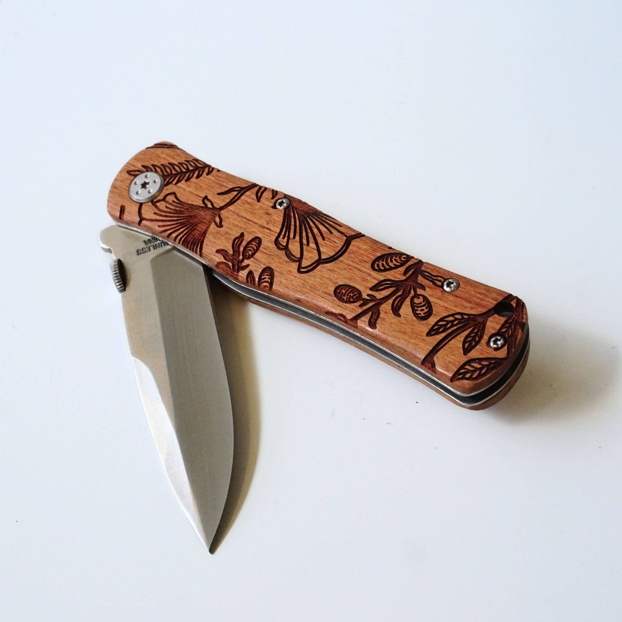 Lucca - Wholesale Pocket Knife/Holder - Floral Engraved Rosewood Pocket Knife0