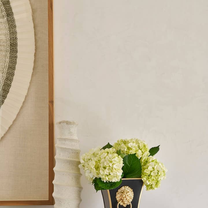 Jaye's Studio - Wholesale Plant Pot - Paws & Claws Fluted Square Cachepot Planter1