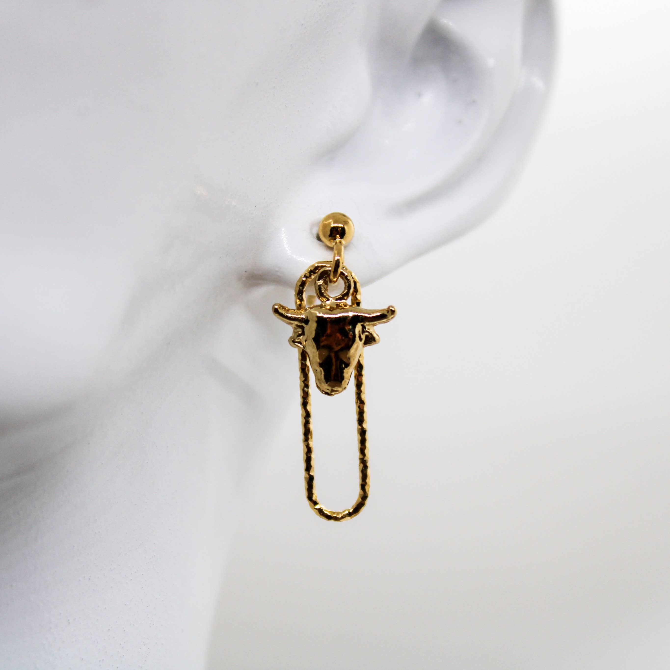 Lyscie Créations - Vente Boucles d'oreilles pendantes - Mono Boucle Taureau0