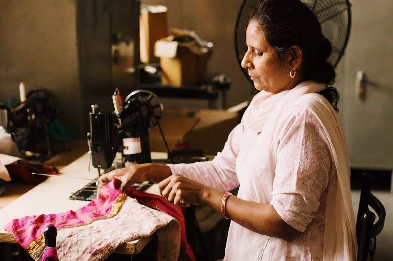 Ethical Global - Wholesale Gift Bag - Upcycled Sari Gift Bags (3 Sizes)3