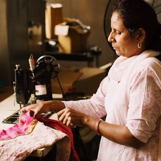 Ethical Global - Wholesale Gift Bag - Upcycled Sari Gift Bags (3 Sizes)3