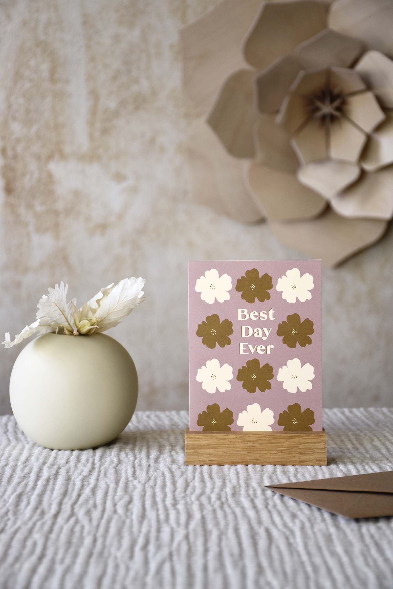 Little Otja - Wholesale Picture Frame Stand - Oak A6 Stand, Display for Cards & Small Prints2