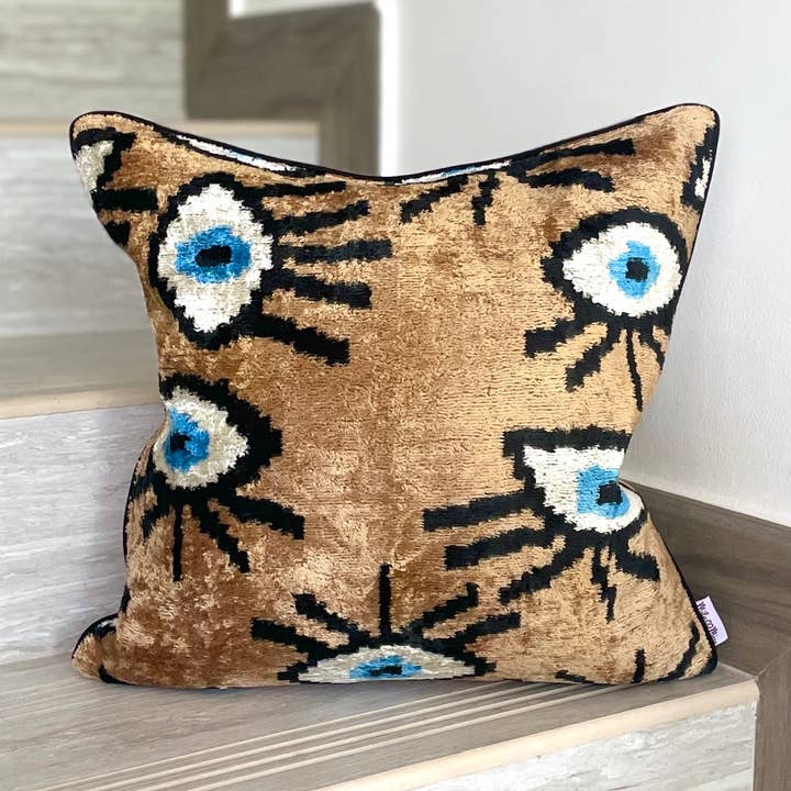 Mila∞Miro by Emelie - Wholesale Throw Pillow Cover - Velvet Ikat Cushion Evil Eye Beige | Velvet Ikat Pillow Sham0