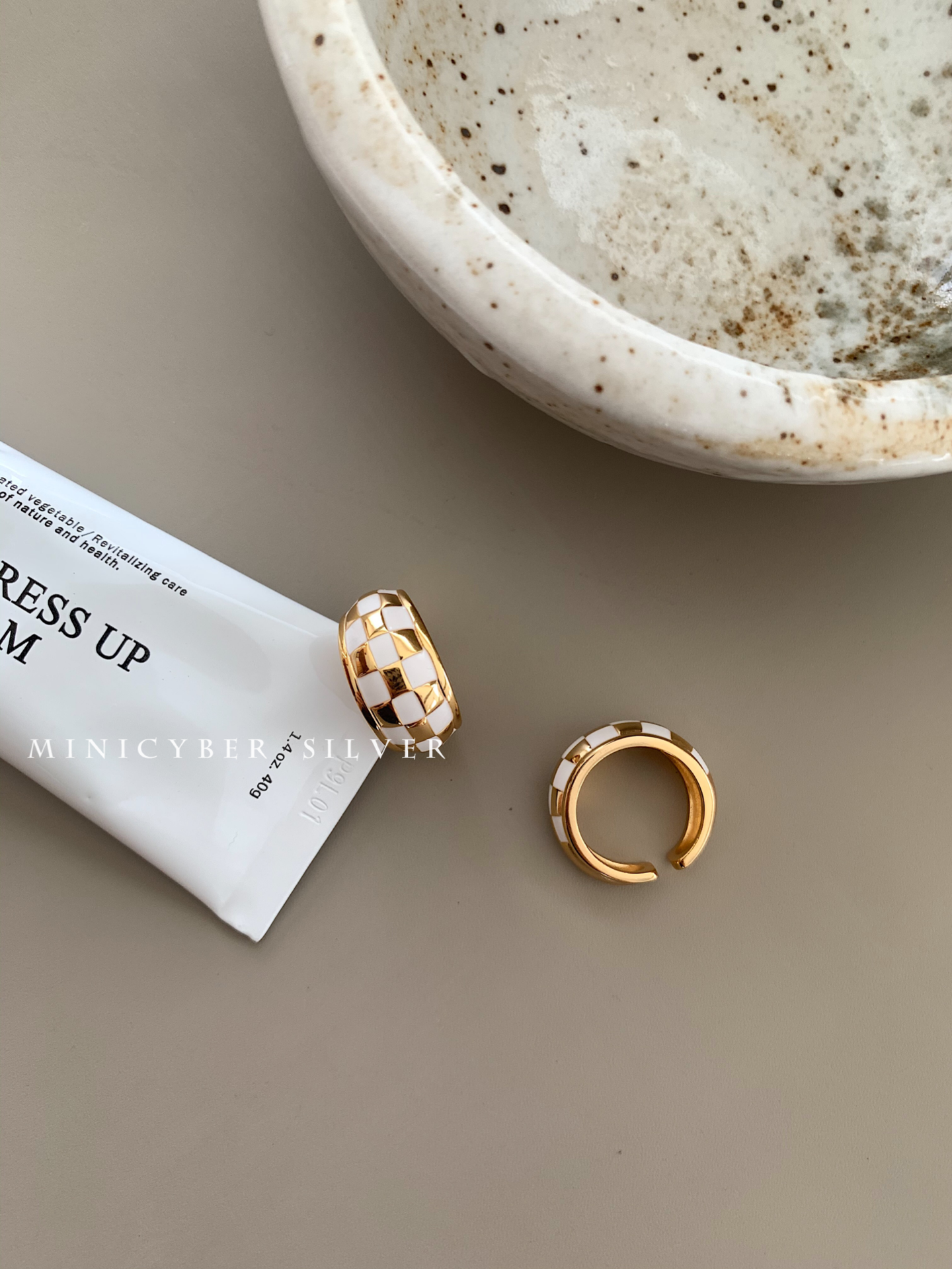 MINICYBER STUDIO - Wholesale Band/Stacked Ring - Simply Checkered Ring2