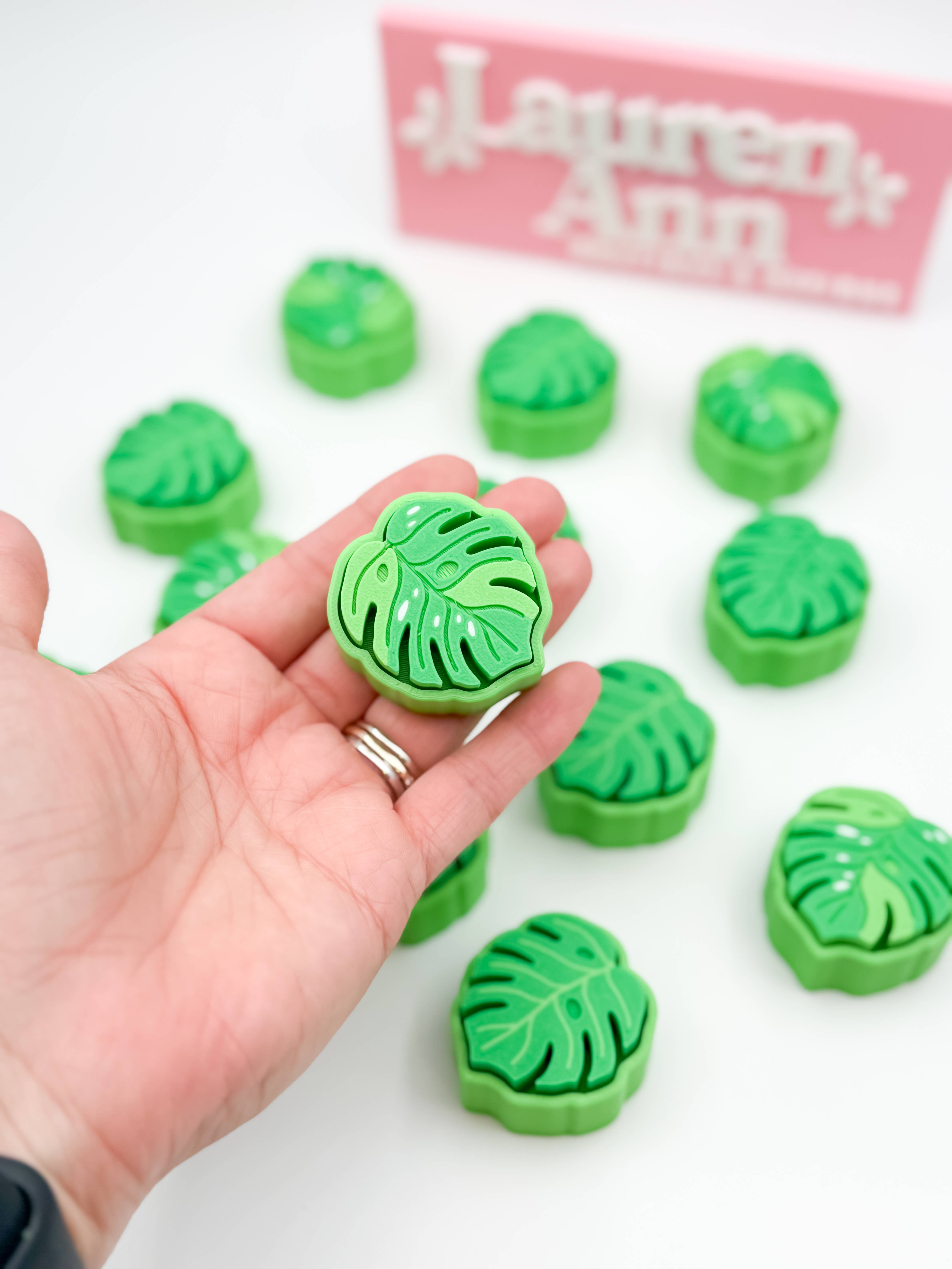 Lauren Ann Boutique & Designs - Wholesale Fidget Toy - Kids - 3D Printed Keyboard Clicker Fidgets – Monstera Leaf4