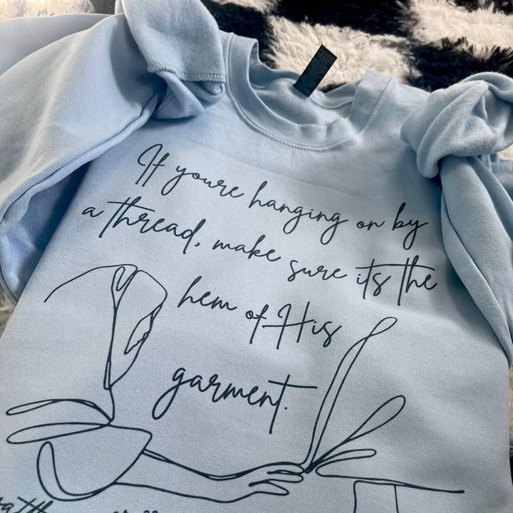 Si vous ne tenez qu'à un fil, sweat-shirt chrétien pour la vente par StricklandDesignCo